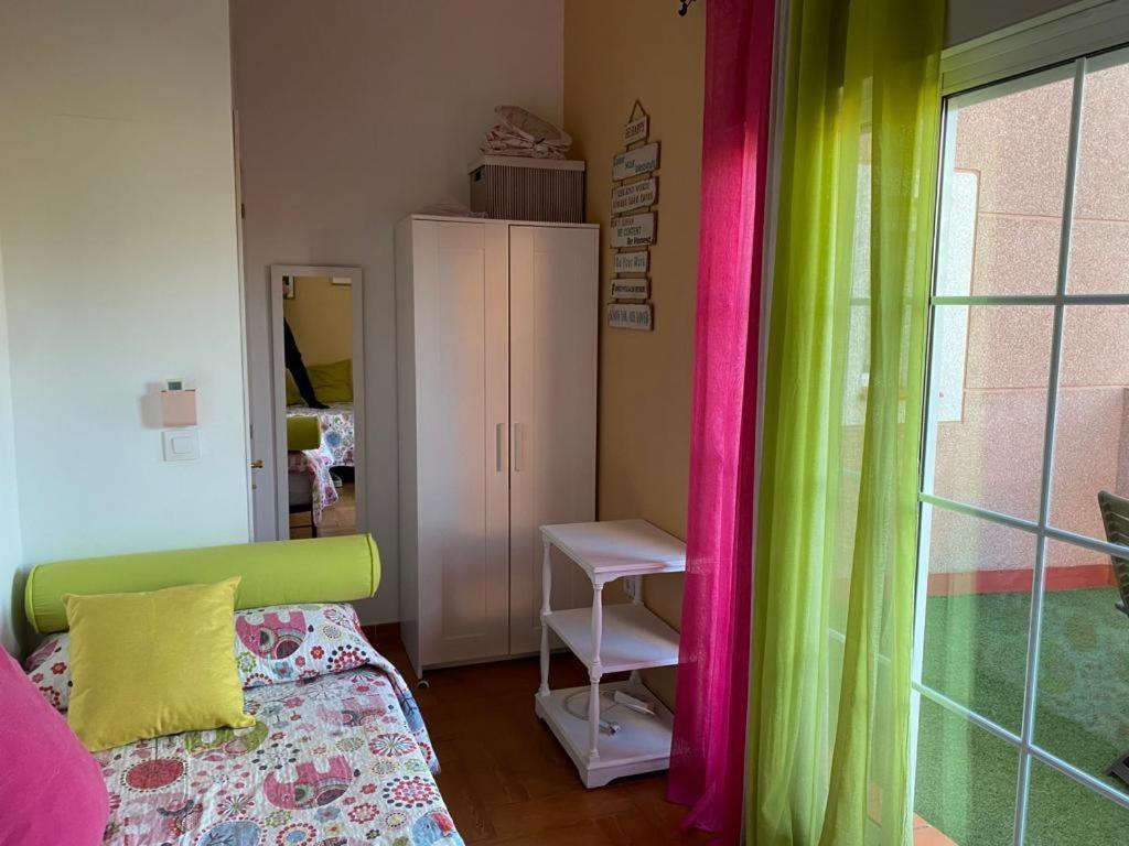 Familia Anfitriona Acoge Terraza Διαμέρισμα Σεβίλλη Εξωτερικό φωτογραφία